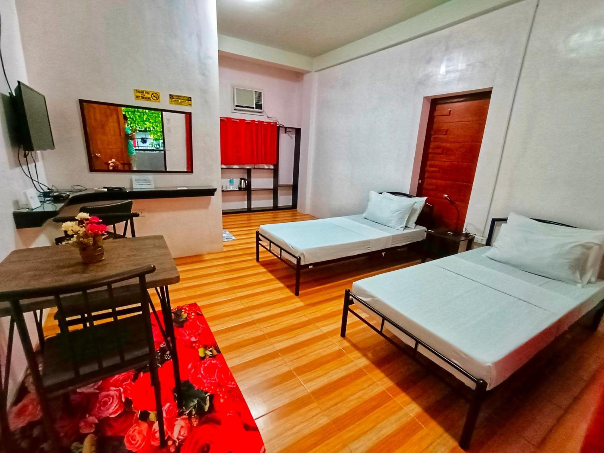 Monte Rio Gardens Bed & Breakfast Alaminos Exterior foto